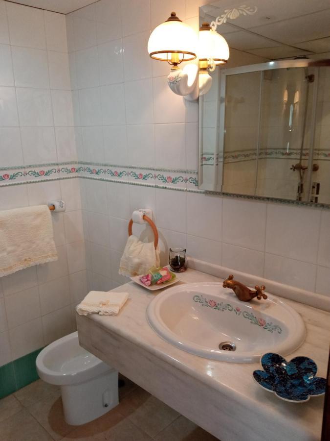 Apartamentos En Castellote El Batan Eksteriør bilde