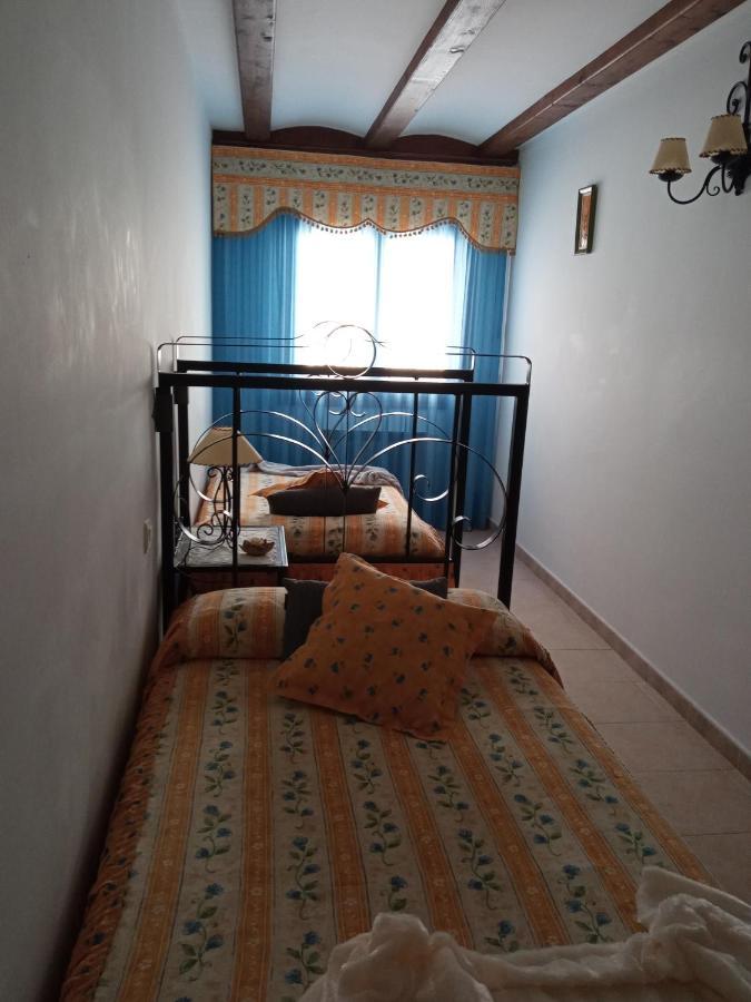 Apartamentos En Castellote El Batan Eksteriør bilde